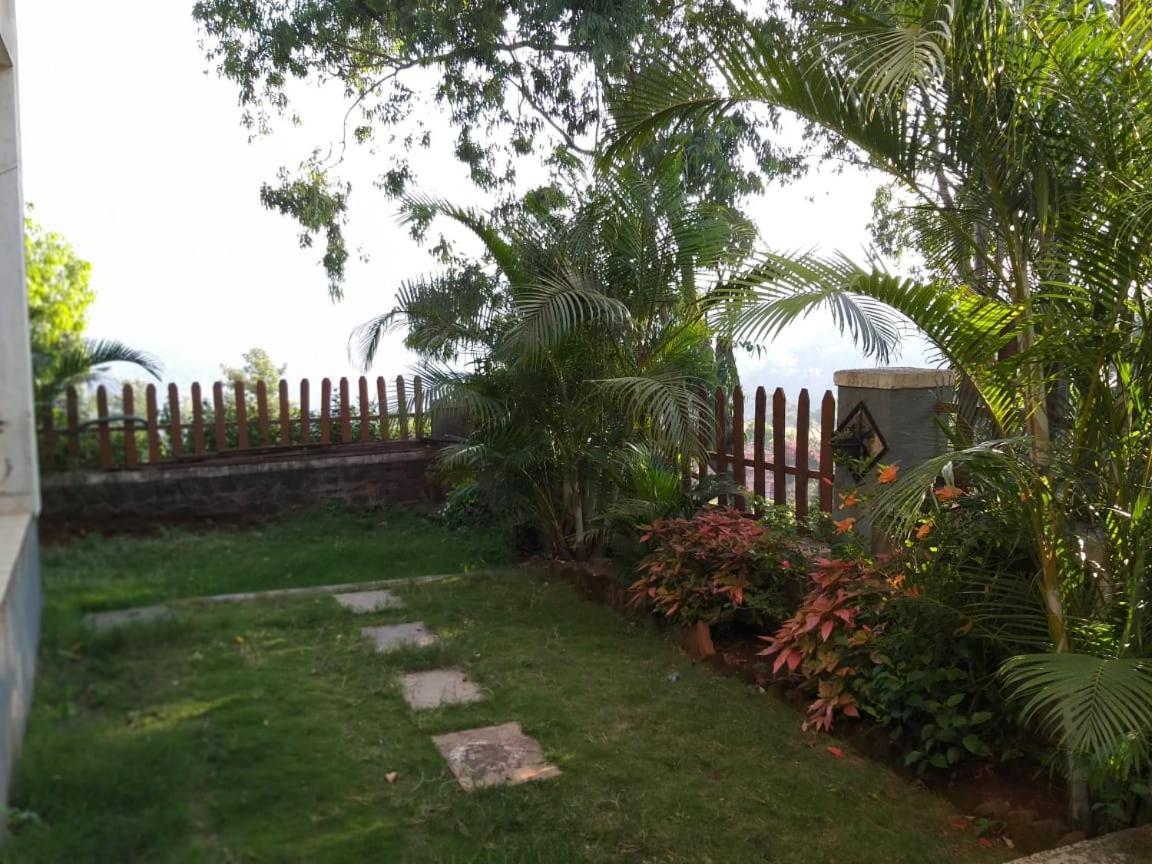 Inaya Bungalow Villa Pancsgani Kültér fotó