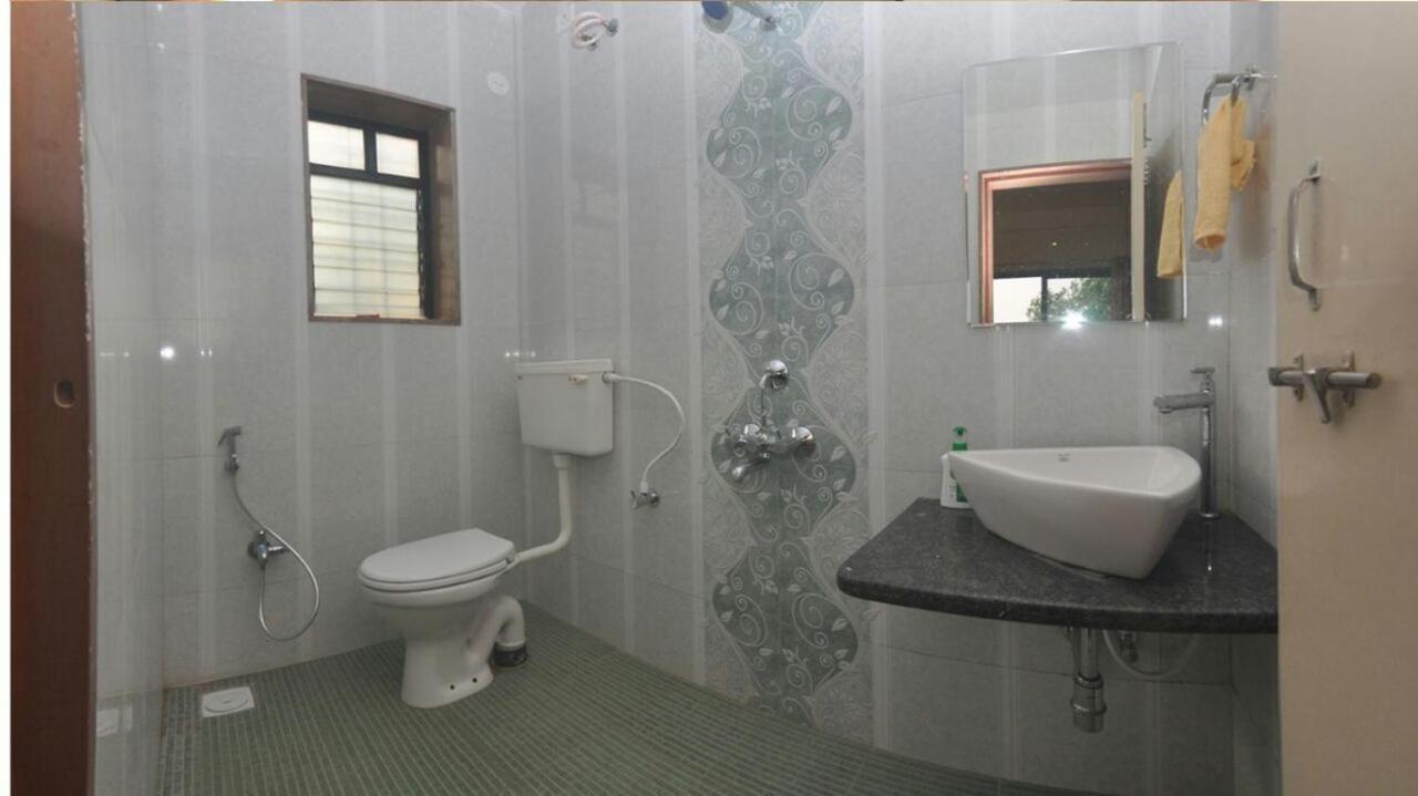 Inaya Bungalow Villa Pancsgani Kültér fotó