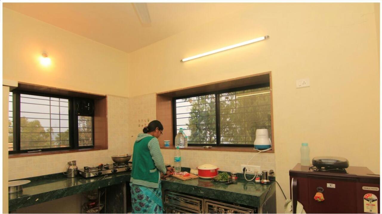 Inaya Bungalow Villa Pancsgani Kültér fotó
